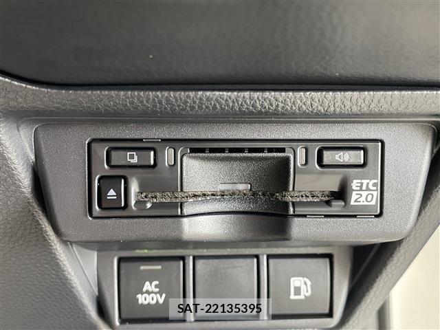 Toyota PRIUS 2023-11 7619242-19