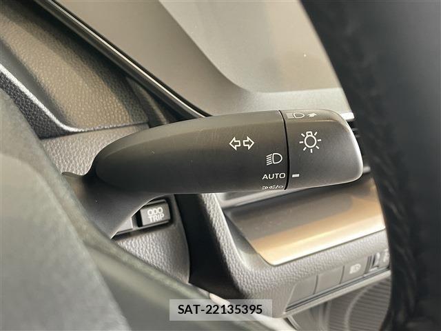 Toyota PRIUS 2023-11 7619242-20