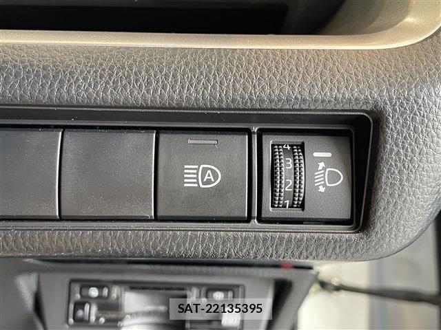Toyota PRIUS 2023-11 7619242-22