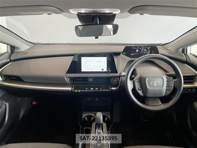 Toyota PRIUS 2023-11 7619242-2