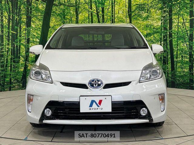 Toyota PRIUS 2013-11 7619292-13