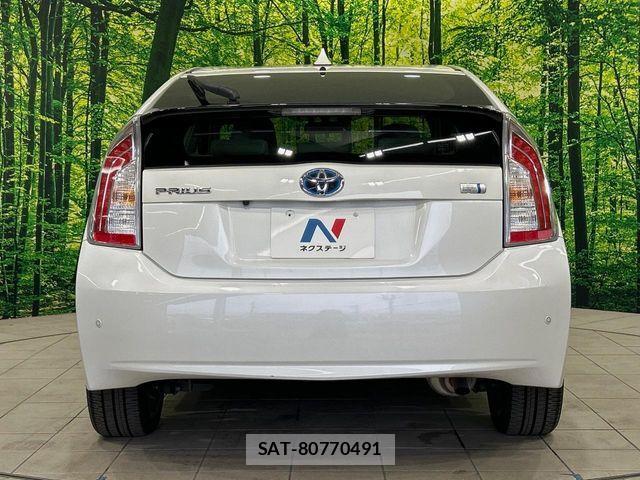 Toyota PRIUS 2013-11 7619292-14