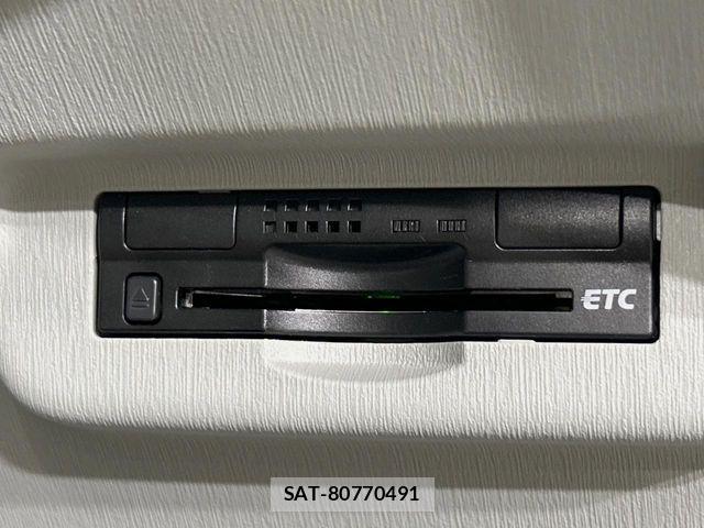 Toyota PRIUS 2013-11 7619292-4