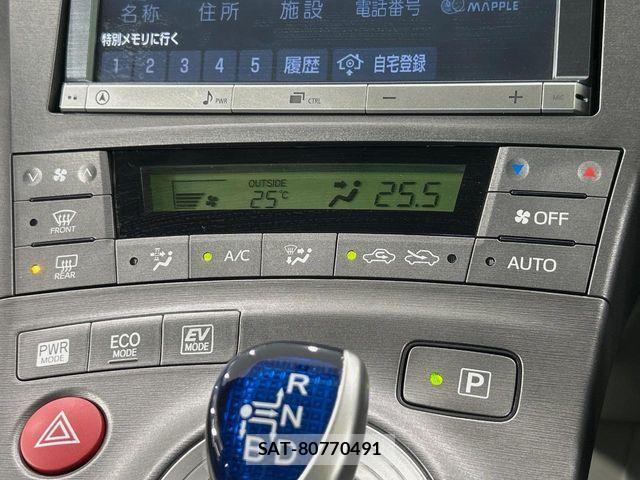 Toyota PRIUS 2013-11 7619292-5