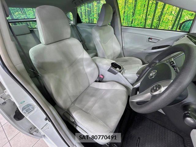Toyota PRIUS 2013-11 7619292-7