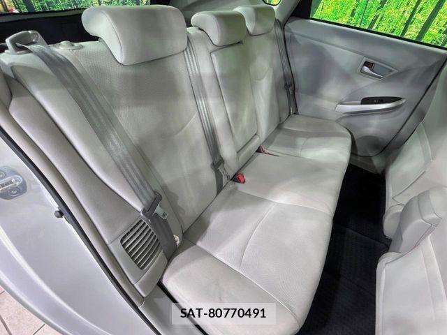 Toyota PRIUS 2013-11 7619292-8