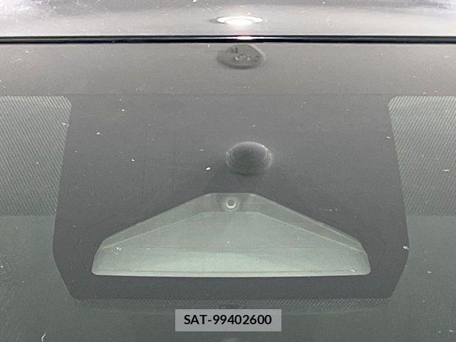 Toyota PRIUS 2023-04 7619234-5