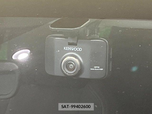 Toyota PRIUS 2023-04 7619234-6