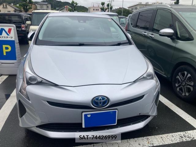 Toyota PRIUS 2016-04 7619304-1