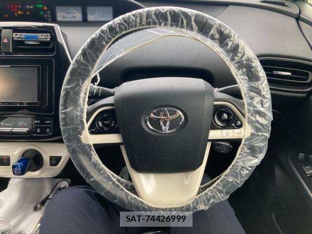 Toyota PRIUS 2016-04 7619304-20