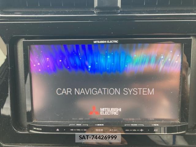 Toyota PRIUS 2016-04 7619304-21