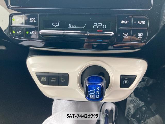 Toyota PRIUS 2016-04 7619304-24