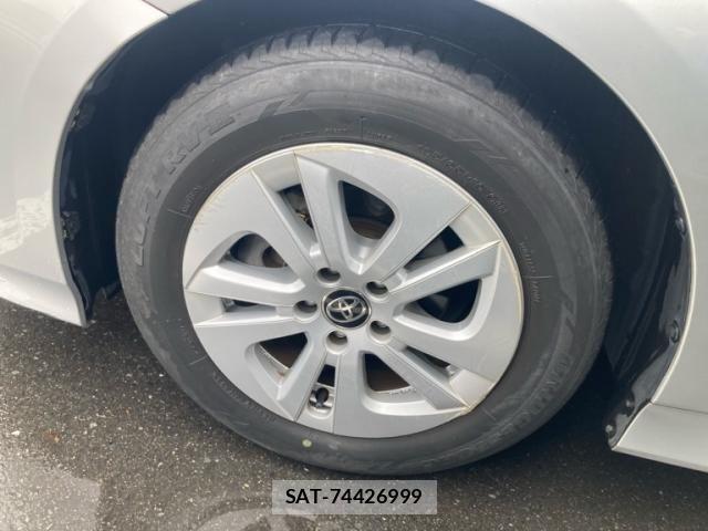 Toyota PRIUS 2016-04 7619304-5
