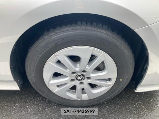Toyota PRIUS 2016-04 7619304-8