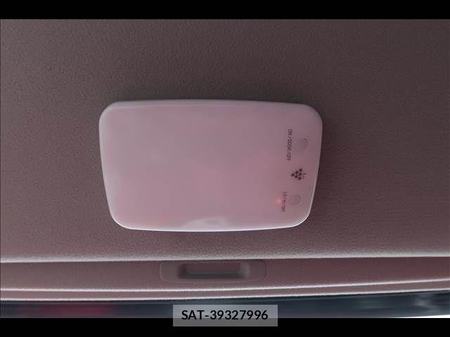 Toyota PRIUS 2015-05 7619251-20