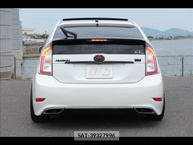 Toyota PRIUS 2015-05 7619251-4
