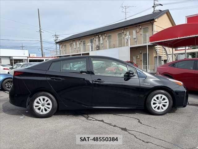 Toyota PRIUS 2019-11 7619270-15