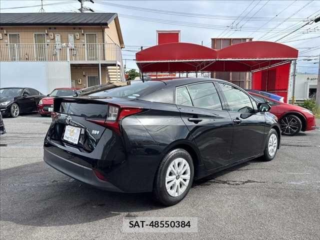 Toyota PRIUS 2019-11 7619270-16