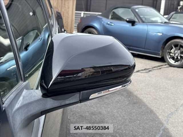 Toyota PRIUS 2019-11 7619270-22