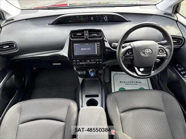 Toyota PRIUS 2019-11 7619270-2