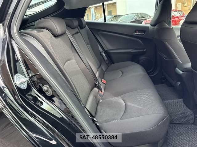 Toyota PRIUS 2019-11 7619270-7
