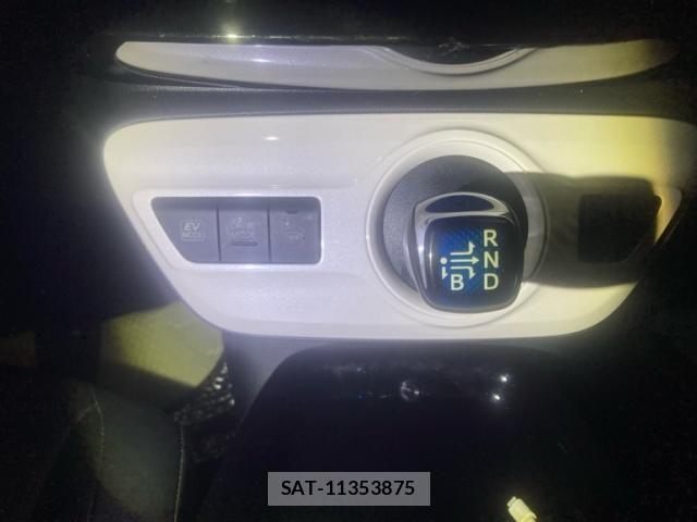 Toyota PRIUS 2016-12 7619294-16