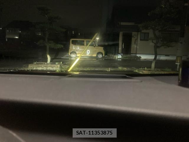 Toyota PRIUS 2016-12 7619294-21