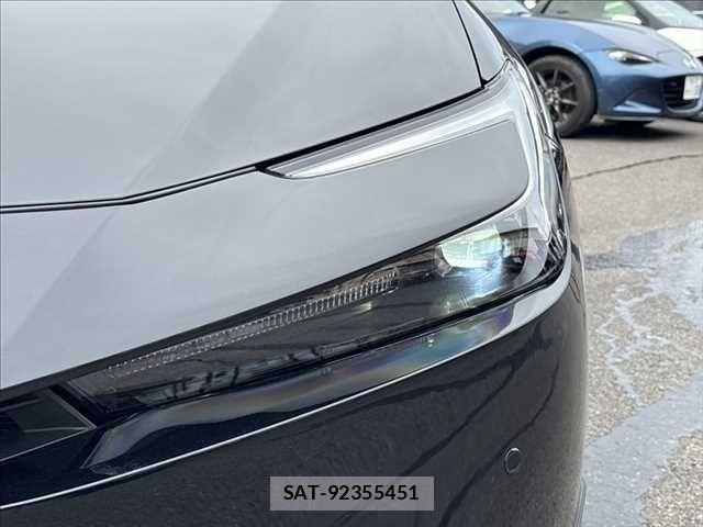 Toyota PRIUS 2023-05 7619237-12