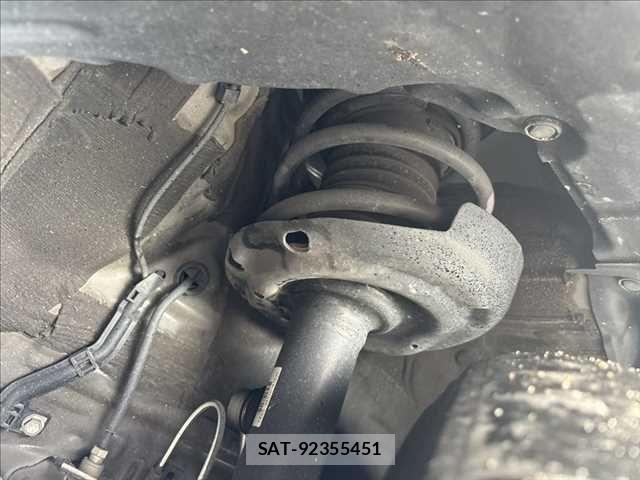 Toyota PRIUS 2023-05 7619237-14