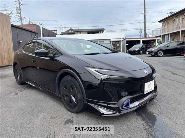 Toyota PRIUS 2023-05 7619237-16