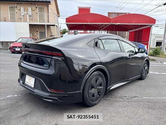 Toyota PRIUS 2023-05 7619237-18