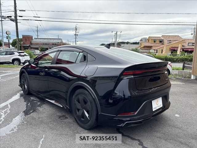 Toyota PRIUS 2023-05 7619237-20
