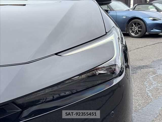 Toyota PRIUS 2023-05 7619237-22