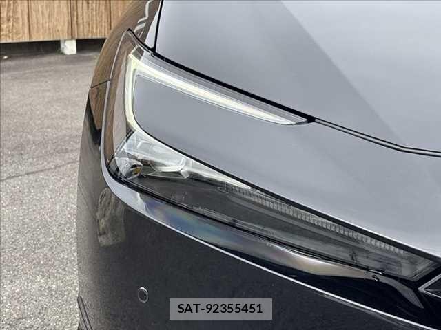 Toyota PRIUS 2023-05 7619237-23