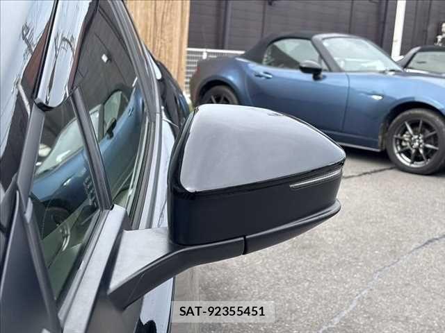 Toyota PRIUS 2023-05 7619237-24