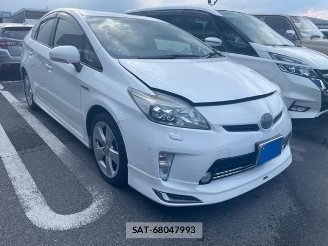 Toyota PRIUS 2014-11 7619313-1