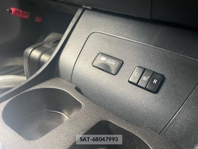 Toyota PRIUS 2014-11 7619313-21