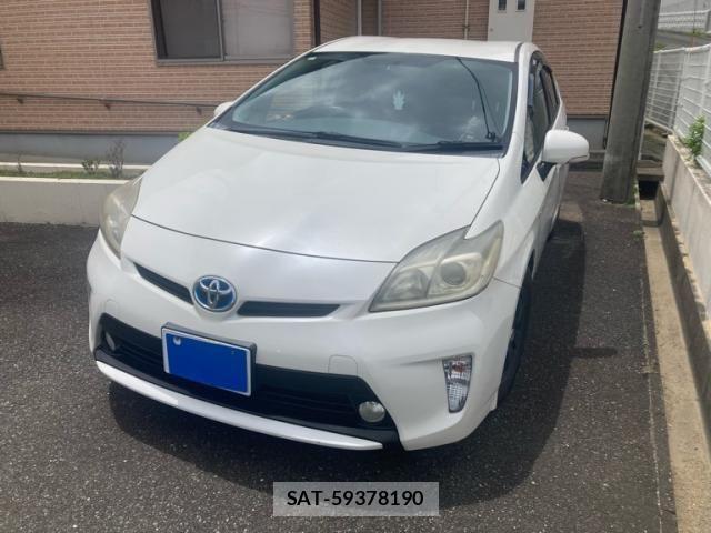Toyota PRIUS 2013-11 7619315-0