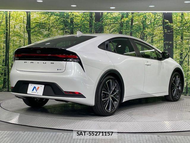 Toyota PRIUS 2023-07 7619228-16