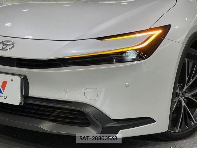Toyota PRIUS 2024-06 7619226-11