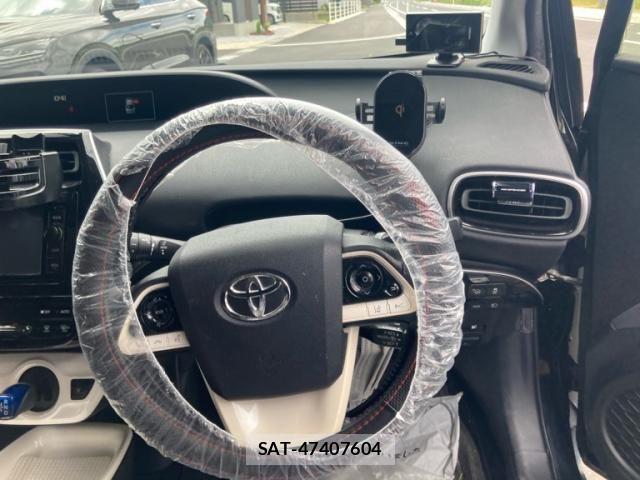 Toyota PRIUS 2016-01 7619301-10