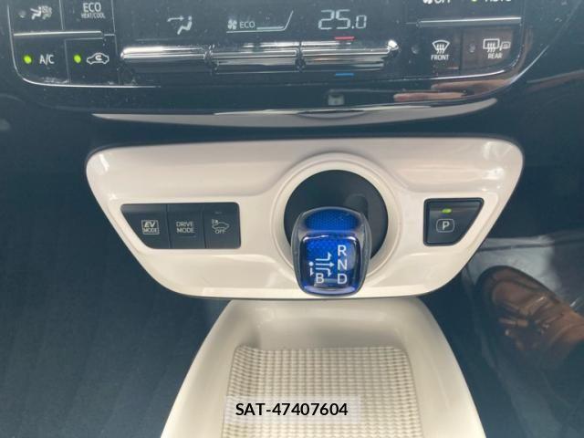 Toyota PRIUS 2016-01 7619301-15