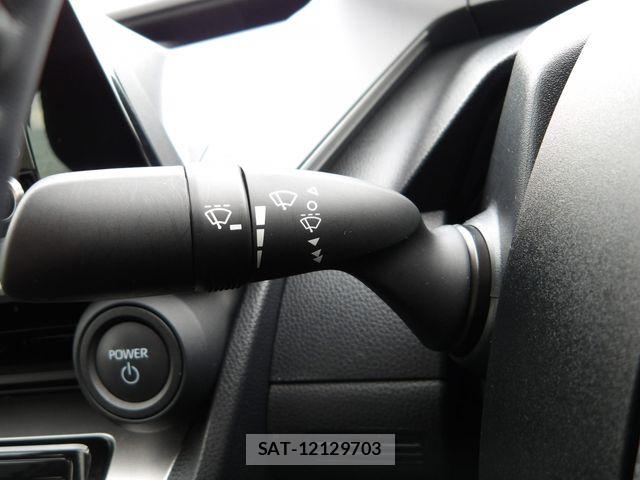 Toyota PRIUS 2023-10 7619243-12