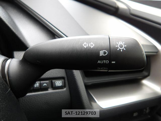 Toyota PRIUS 2023-10 7619243-13