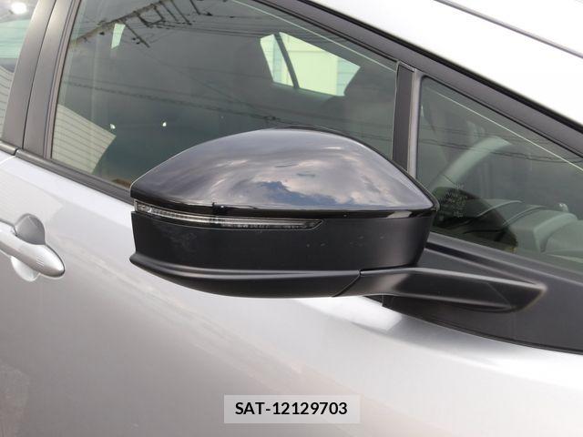 Toyota PRIUS 2023-10 7619243-25
