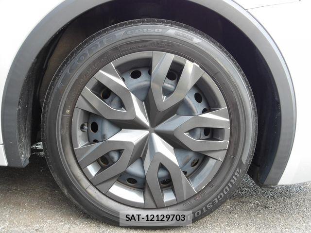 Toyota PRIUS 2023-10 7619243-26