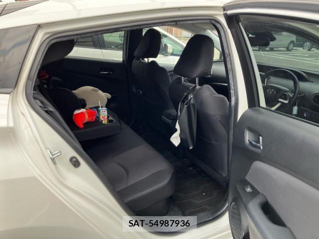 Toyota PRIUS 2016-04 7619278-12