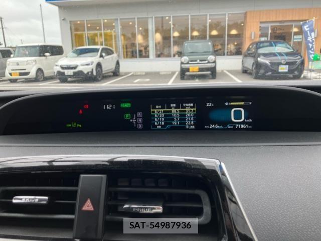 Toyota PRIUS 2016-04 7619278-24