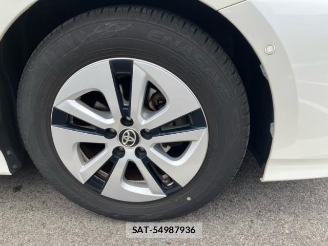 Toyota PRIUS 2016-04 7619278-6