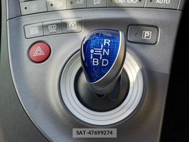 Toyota PRIUS 2012-07 7619302-20